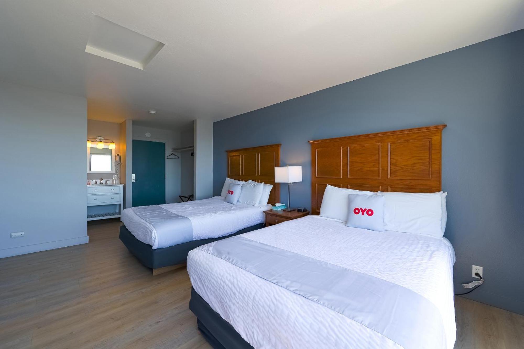 Oyo Waves Hotel Newport Or - Nye Beach Exterior foto