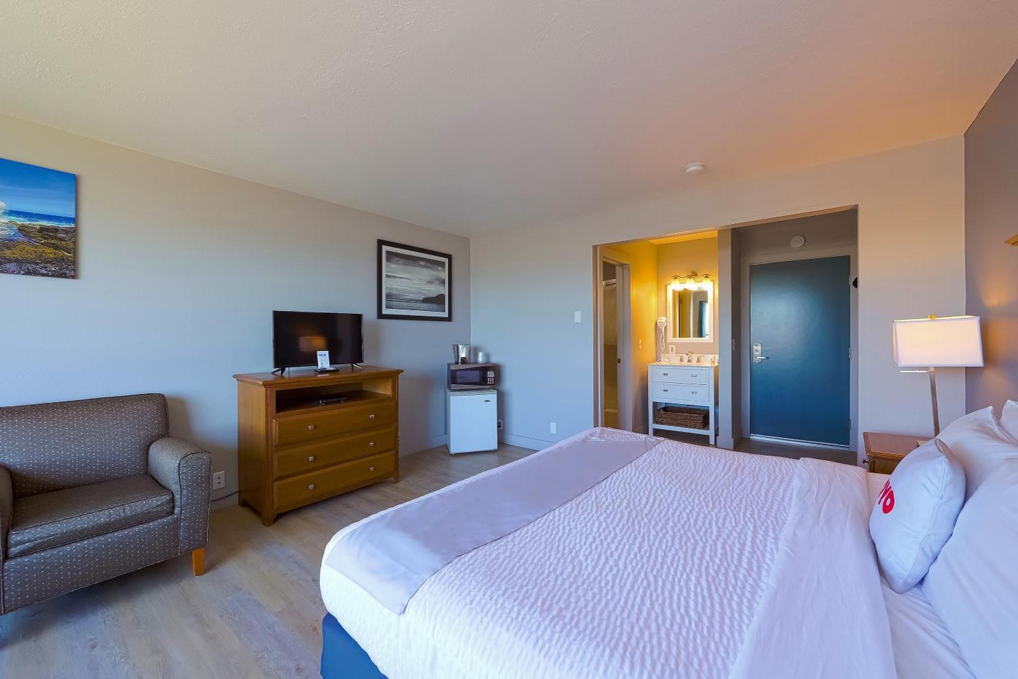 Oyo Waves Hotel Newport Or - Nye Beach Exterior foto
